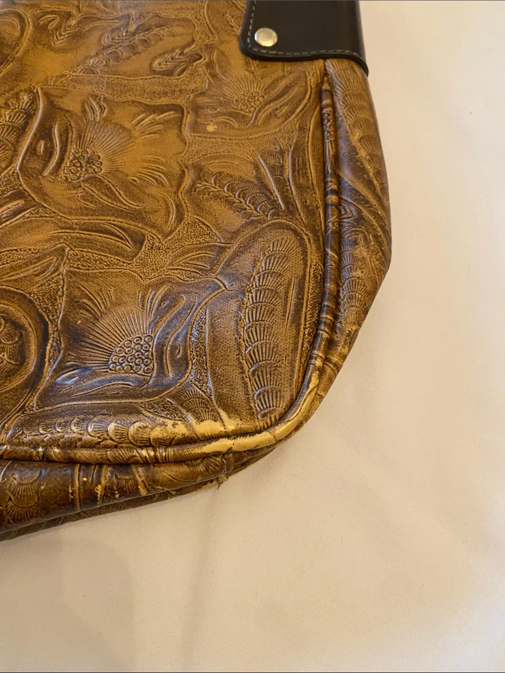 Vintage Nine West Tooled faux Leather Shoulder Bag with dark brown Accents